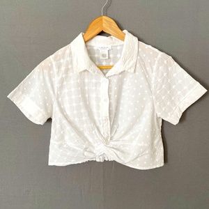 KIRIOUS Size Large Cropped Short Sleeve Textured Button Front Blouse White
